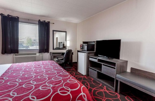 Timiskaming District Hotel | Budget-Friendly Stay at Super 8 by Wyndham Kirkland Lake