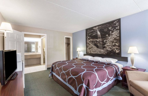 Kingston Hotel | Budget-Friendly Stay at Super 8 by Wyndham Kingston