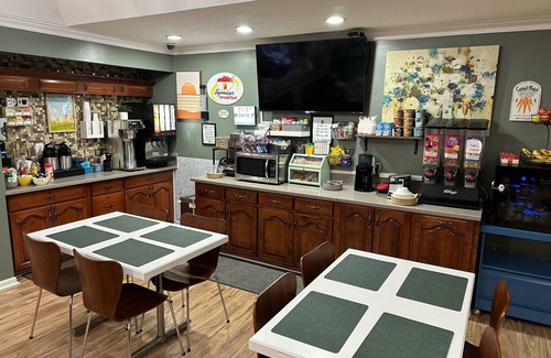 Kingston Hotel | Budget-Friendly Stay at Super 8 by Wyndham Kingston