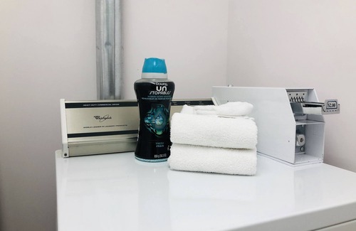 Winfield Hotel | Eco-Friendly Retreat at Super 8 by Wyndham, Lake Country