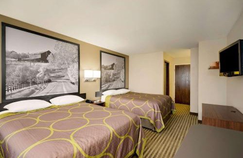 Lexington Hotel | Budget-Friendly Stay at Super 8 by Wyndham Lexington