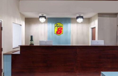 Lubbock Hotel | Budget-Friendly Super 8 by Wyndham Lubbock West with Pool