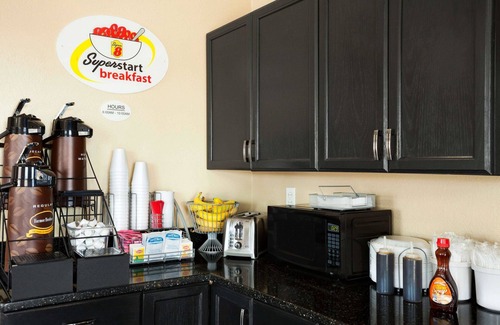 Macon Hotel | Eco-Friendly Stay at Super 8 by Wyndham Macon