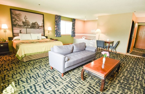 McLean Hotel | Budget-Friendly Stays at Super 8 McLean/Bloomington SW