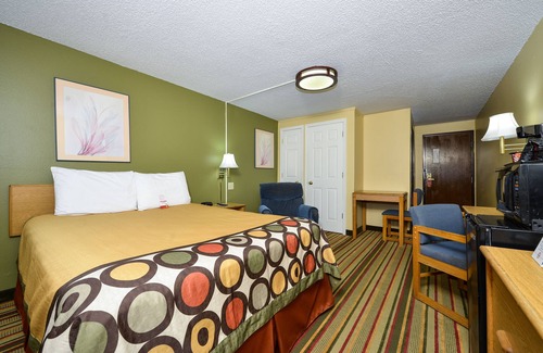 Minot Hotel | Super 8 by Wyndham Minot Airport