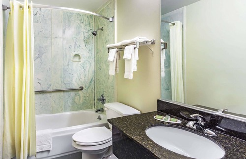 Morristown Hotel | Cozy Super 8 by Wyndham Morristown with Breakfast & Amenities