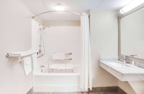 Morrilton Hotel | Comfortable Stay at Super 8 by Wyndham Morrilton with Pool