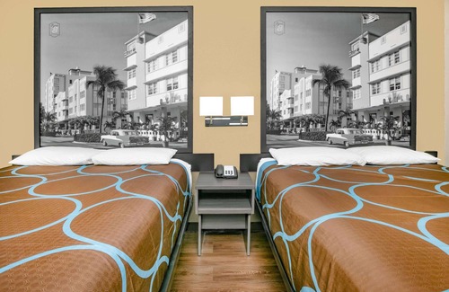 Kreole Hotel | Comfortable Stay at Super 8 by Wyndham Moss Point