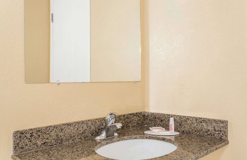 Nephi Hotel | Budget-Friendly Stay at Super 8 by Wyndham Nephi