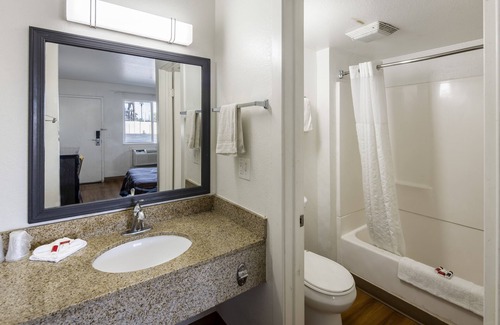 Alhambra Hotel | Budget-Friendly Stay at Super 8 by Wyndham Phoenix West