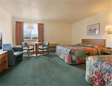 Price Hotel | Budget-Friendly Stay at Super 8 by Wyndham Price
