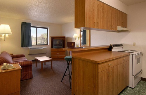 Pulaski Hotel | Comfortable Stay at Super 8 by Wyndham Pulaski with Breakfast