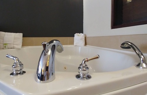 Ste. Foy Hotel | Explore Super 8 by Wyndham Quebec City - Family-Friendly Stay