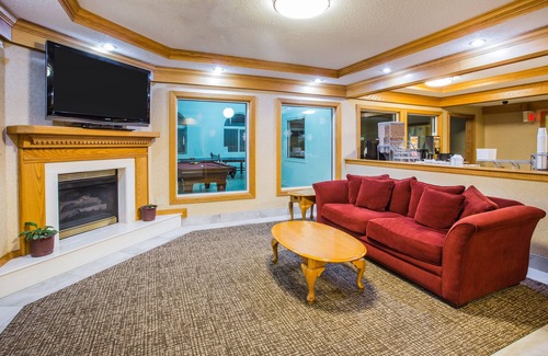 Remington Hotel | Comfortable Stay at Super 8 by Wyndham Remington