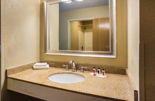 Remington Hotel | Comfortable Stay at Super 8 by Wyndham Remington