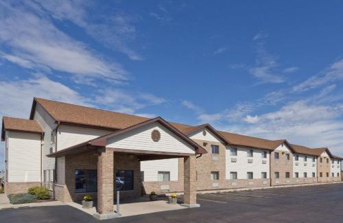 Rochelle Hotel | Budget-Friendly Stay at Super 8 by Wyndham Rochelle