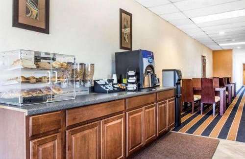 Gold Rock Hotel | Convenient Stay at Super 8 by Wyndham Rocky Mount