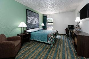 Sapulpa Hotel | Convenient Stay at Super 8 by Wyndham Sapulpa/Tulsa Area