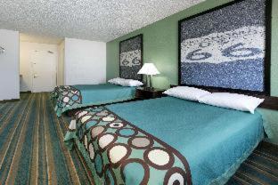Sapulpa Hotel | Convenient Stay at Super 8 by Wyndham Sapulpa/Tulsa Area