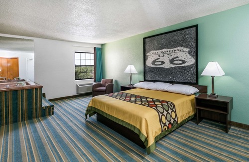 Sapulpa Hotel | Comfortable Stay at Super 8 by Wyndham in Sapulpa