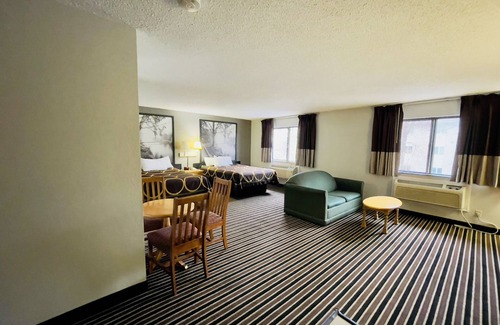 Shakopee Hotel | Budget-Friendly Stay at Super 8 by Wyndham Shakopee