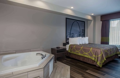 St. Louis Hotel | Convenient Stay at Super 8 by Wyndham St. Louis North