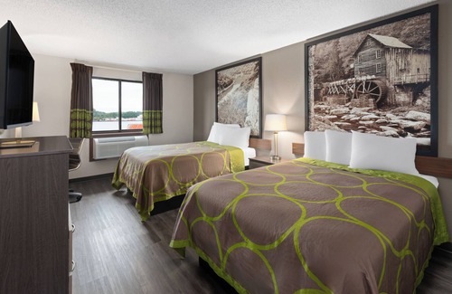 Summersville Hotel | Super 8 by Wyndham Summersville/New River National Park