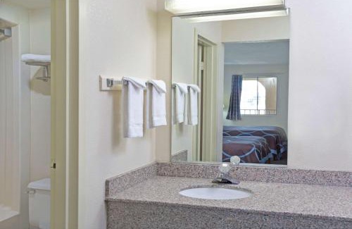 Suwanee Hotel | Budget-Friendly Comfort at Super 8 by Wyndham Suwanee