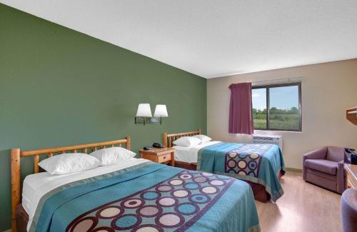 North Lake George Hotel | Budget-Friendly Stay at Super 8 by Wyndham Ticonderoga