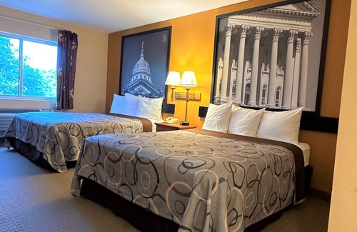 Pauline Hotel | Discover Comfort at Super 8 by Wyndham Topeka
