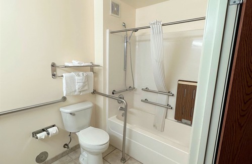 Pauline Hotel | Discover Comfort at Super 8 by Wyndham Topeka