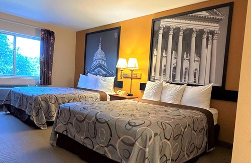 Pauline Hotel | Discover Comfort at Super 8 by Wyndham Topeka