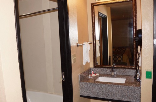 Farmers Branch Hotel | Budget-Friendly Stay at Super 8 by Wyndham Farmers Branch