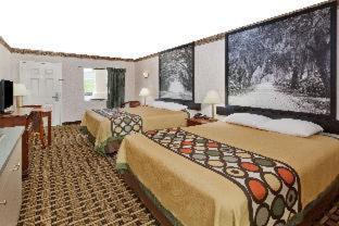 Fort Oglethorpe Hotel | Comfortable Stay at Super 8 by Wyndham Ft. Oglethorpe