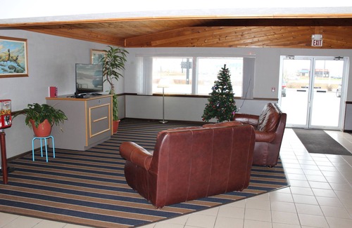 Missouri Valley Hotel | Budget-Friendly Super 8 by Wyndham Missouri Valley Awaits