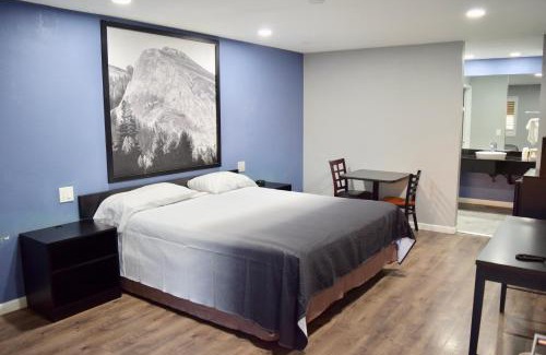 Visalia Hotel | Pet-Friendly Retreat at Super 8 by Wyndham Visalia