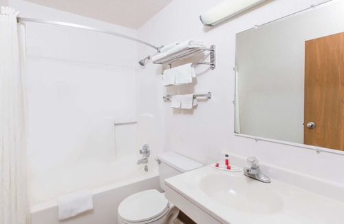 Wayne Hotel | Convenient Super 8 by Wyndham Wayne with Free Breakfast