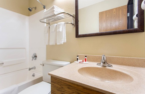 Weston Hotel | Discover Super 8 by Wyndham Weston WV with Family-Friendly Amenities
