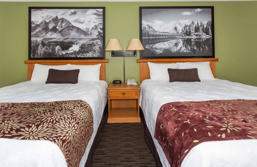 Wheatland Hotel | Super 8 by Wyndham Wheatland Wyoming