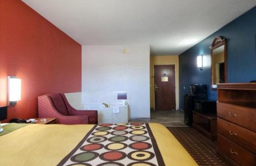 White Hall Hotel | Accessible Family Stay at Super 8 by Wyndham White Hall