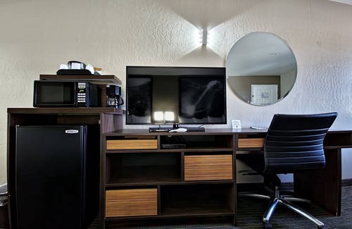 Wickenburg Hotel | Comfortable Stay at Super 8 by Wyndham Wickenburg AZ
