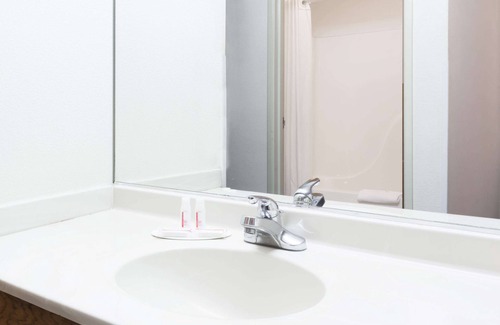 Willcox Hotel | Budget-Friendly Stay at Super 8 by Wyndham Willcox