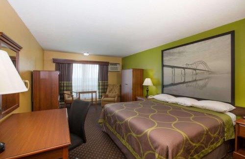 Williams Hotel | Budget-Friendly Stay at Super 8 by Wyndham Williams