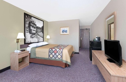 Winner Hotel | Convenient Super 8 by Wyndham Winner SD: Pet and Child Friendly