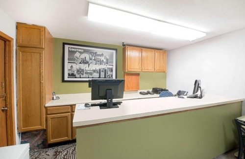 Winner Hotel | Convenient Super 8 by Wyndham Winner SD: Pet and Child Friendly