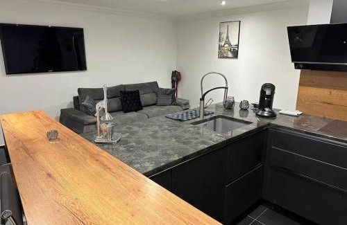 Frontenex Apartment | Elegant T2 Apartment with Hot Tub & Family-Friendly Perks