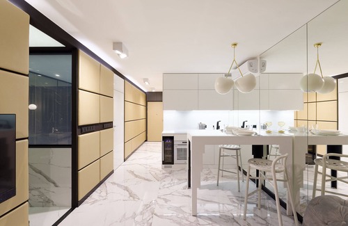 Poznan City Center Apartment | Modern Apartment with Hot Tub and Family-Friendly Amenities