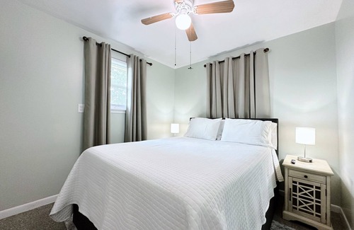 Kenner - Louis Armstrong International Airport Apartment | Immaculate and Convenient Apartment Near NOLA & MSY