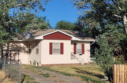 Riverton House | Bright and Comfy 2BD Home in Riverton - Guest Rated 10/10