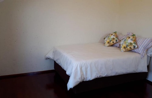Lone Hill Apartment | Immaculate 2-Bed Apartment in Sandton with Pool Access